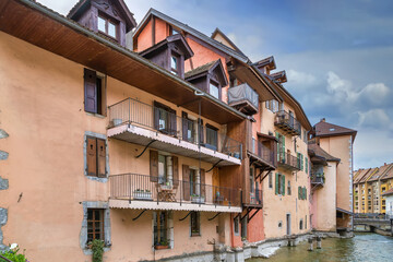 Fototapeta na wymiar Thiou river in Annecy, France