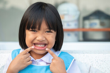 child open mouth to showing caries teeth decay, signs of tooth decay, oral bacteria from food...