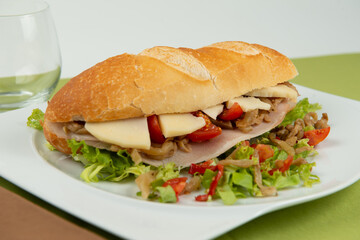 Panino Farcito con Prosciutto Cotto