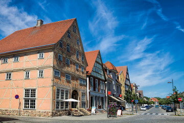 Obraz premium kyritz, deutschland - alte fachwerkhäuser in der altstadt