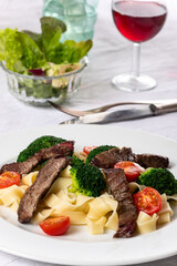 tagliatelli with steak