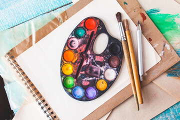 palette with brushes