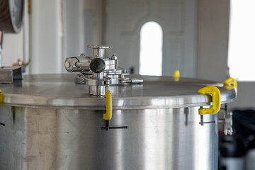 machinery, and process for the elaboration of the craft beer, grains, hoses and materials required for all the development of the drink