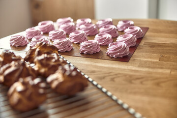 taste marshmallows and custard cakes