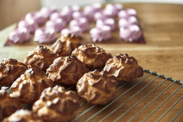 taste marshmallows and custard cakes