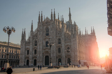 Fototapeta premium milan cathedral at dawn