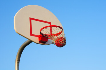 Basketball score through the net