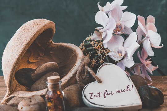 ZEIT F&Uuml;R MICH Dekoration mit Herz Wellness Orchidee Steine holz mit Text