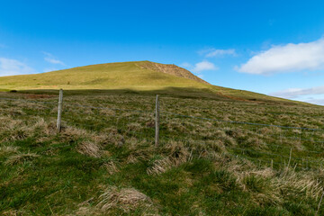 A trip along the mountain range in the Peak District, from Mam Tor to Losehill Pike Wards Piece