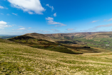A trip along the mountain range in the Peak District, from Mam Tor to Losehill Pike Wards Piece