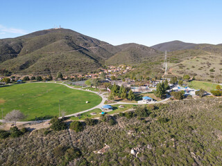 Fototapeta premium Aerial view of community park on the top off a hill, Carmel Valley. San Diego, California, USA.