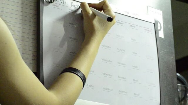 Llenar un calendario / 
Fill out a calendar