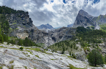 Fototapeta na wymiar Gletschermoräne bei Rosenlaui im Berner Oberland