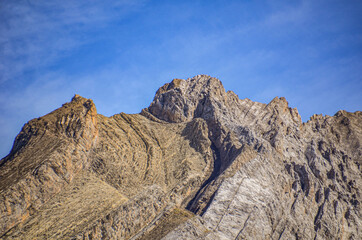 Bergspitze mit Gletschervergangenheit im Berner Oberland