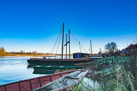 รูปภาพGabarre – เลือกดูภาพถ่ายสต็อก เวกเตอร์ และวิดีโอ254 | Adobe Stock