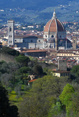 Obraz premium Beautiful view of the Cathedral of Santa Maria del Fiore in Florence in spring. Italy