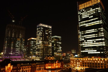 Tokyo Station and skyscraper at night in Tokyo, Japan - 東京駅 夜景 日本	