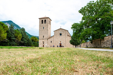 Fototapeta na wymiar Isernia, Molise, Italy: Abbazia di San Vincenzo al Volturno - Basilica Nuova (Castel San Vincenzo) 