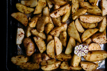 Garlic baked potatoes