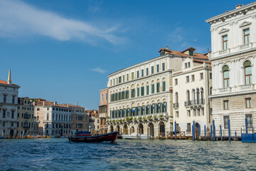 discovery of the city of Venice and its small canals and romantic alleys