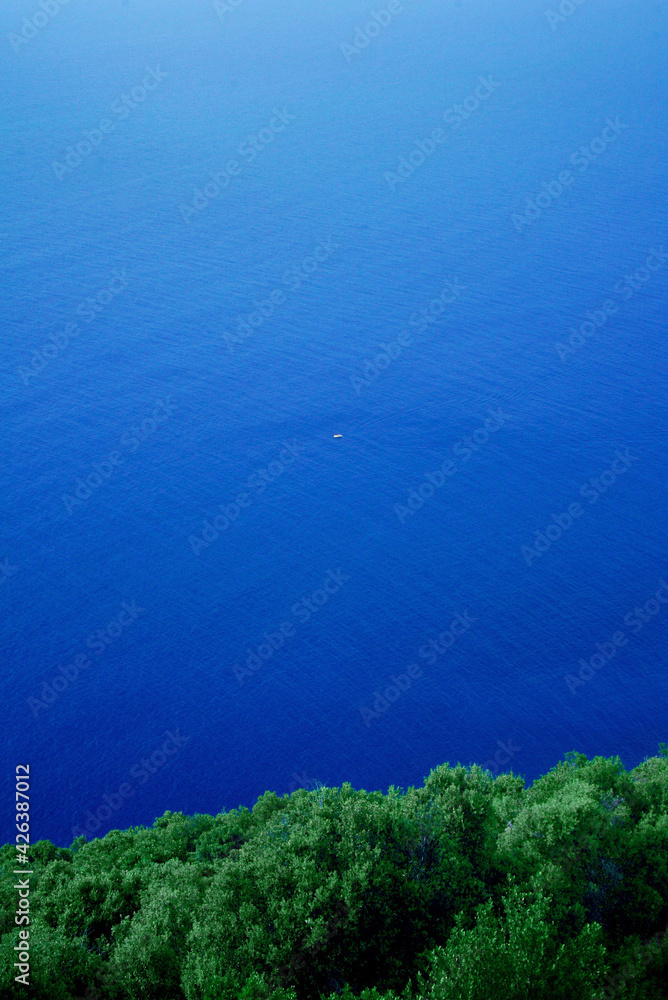 Wall mural beautiful blue sea