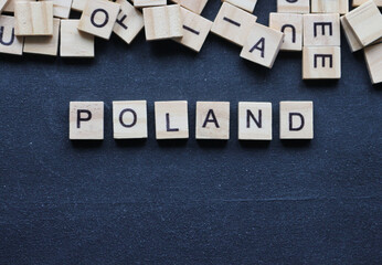 Holzbuchstaben auf Tafel, Poland