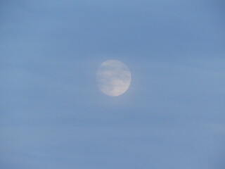 Atardecer en Port Saplaya, Valencia. Asomando la Luna.