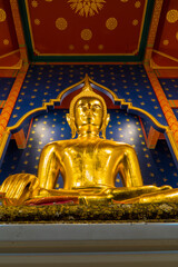 Obraz premium BANGKOK, THAILAND - April 3, 2021: Golden buddha statue in Wat Saket Golden Mountain Temple famous, is a Buddhist temple in Pom Prap Sattru Phai district, Bangkok. A popular Landmark