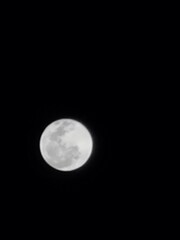 luna llena capturado con un huawei p30