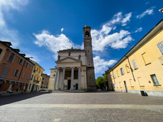 Piazza Chiesa San Vittore Rho