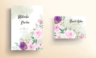 Fototapeta na wymiar Elegant wedding invitation card with beautiful floral decorations