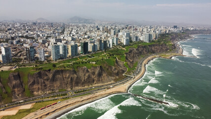 Obraz premium Aerial view of Lima city from Miraflores at afternoon.