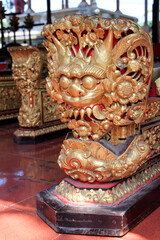 golden dragon statue