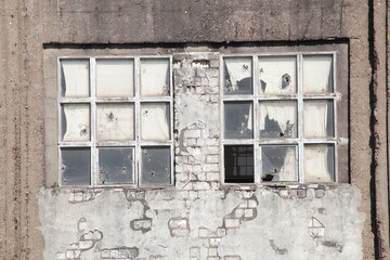 Alter verfallener Hafenschuppen, Fenster, Bremen, Deutschland