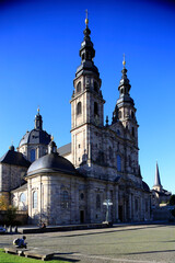 Fototapeta premium Der Dom Fulda auf dem Domplatz. Fuldaer Dom, Dom St. Salvator, Fulda, Hessen, Deutschland, Europa -- The Fulda Cathedral on the Domplatz. Fulda Cathedral, St. Salvator Cathedral, Fulda, Hesse, German