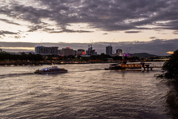 Obraz premium boats at sunset
