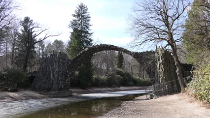 Photo sur Plexiglas Le Rakotzbrücke the Devil's Bridge in germany during easter time