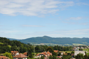 Fototapeta na wymiar Vallée de Delémont, vue depuis Courfaivre, Roc de Courroux, Jura, Suisse