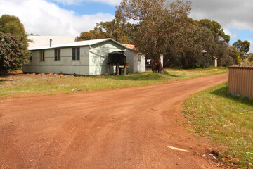 Fototapeta na wymiar building (house ?) at parndana at kangaroo island (australia)