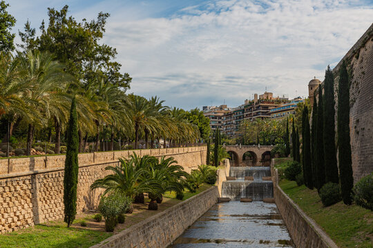 Parc de Sa Feixina, torrent de sa riera stream in palma de mallorca, spain