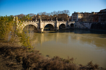 Fototapeta premium Ponte de Sant'Angelo bridge, Lungotevere Castello, Roma, Italy