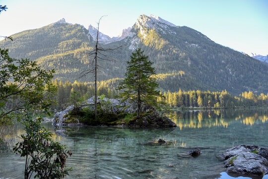 See, Hintersee, Ramsau, Berchtesgaden, Berchtesgadener Land, Malerwinkel, Ferchensee, Forchensee, Ramsauer Ache, Hochkalter,  Oberbayern, Wasser, Spiegelglatt, Spiegelbild, spiegeln, Oberfl&auml;che,  Somm