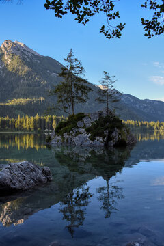 See, Hintersee, Ramsau, Berchtesgaden, Berchtesgadener Land, Malerwinkel, Ferchensee, Forchensee, Ramsauer Ache, Hochkalter,  Oberbayern, Wasser, Spiegelglatt, Spiegelbild, spiegeln, Oberfl&auml;che,  Somm