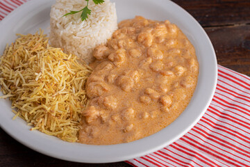 Refeição - Prato Feito - Arroz, batata palha e strogonoff de camarão