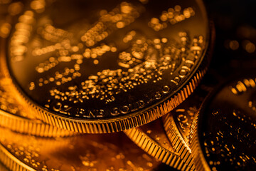100% Pure Gold Coin Bullion U.S. Eagle Mint © Eric