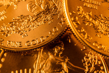 100% Pure Gold Coin Bullion U.S. Eagle Mint © Eric