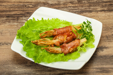 Roasted enoki mushrooms with bacon