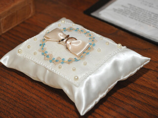 ブライダルイメージ、結婚指輪、お二人の永遠の幸せを実現するための華麗で優美なセレモニー