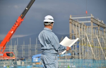 ビル・マンション工事の現場監督
