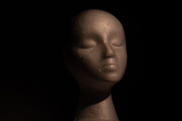 Retrato de rostro de telgopor para estudiar fotografia y el uso de la luz en estudio